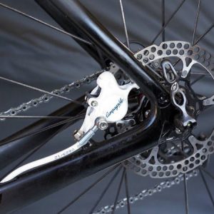campagnolo-developing-road-bike-disc-brakes